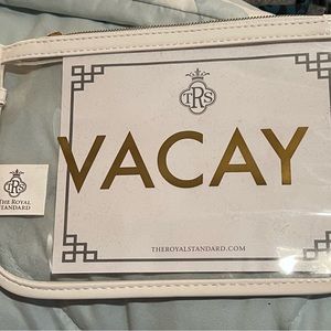 Vacay clutch